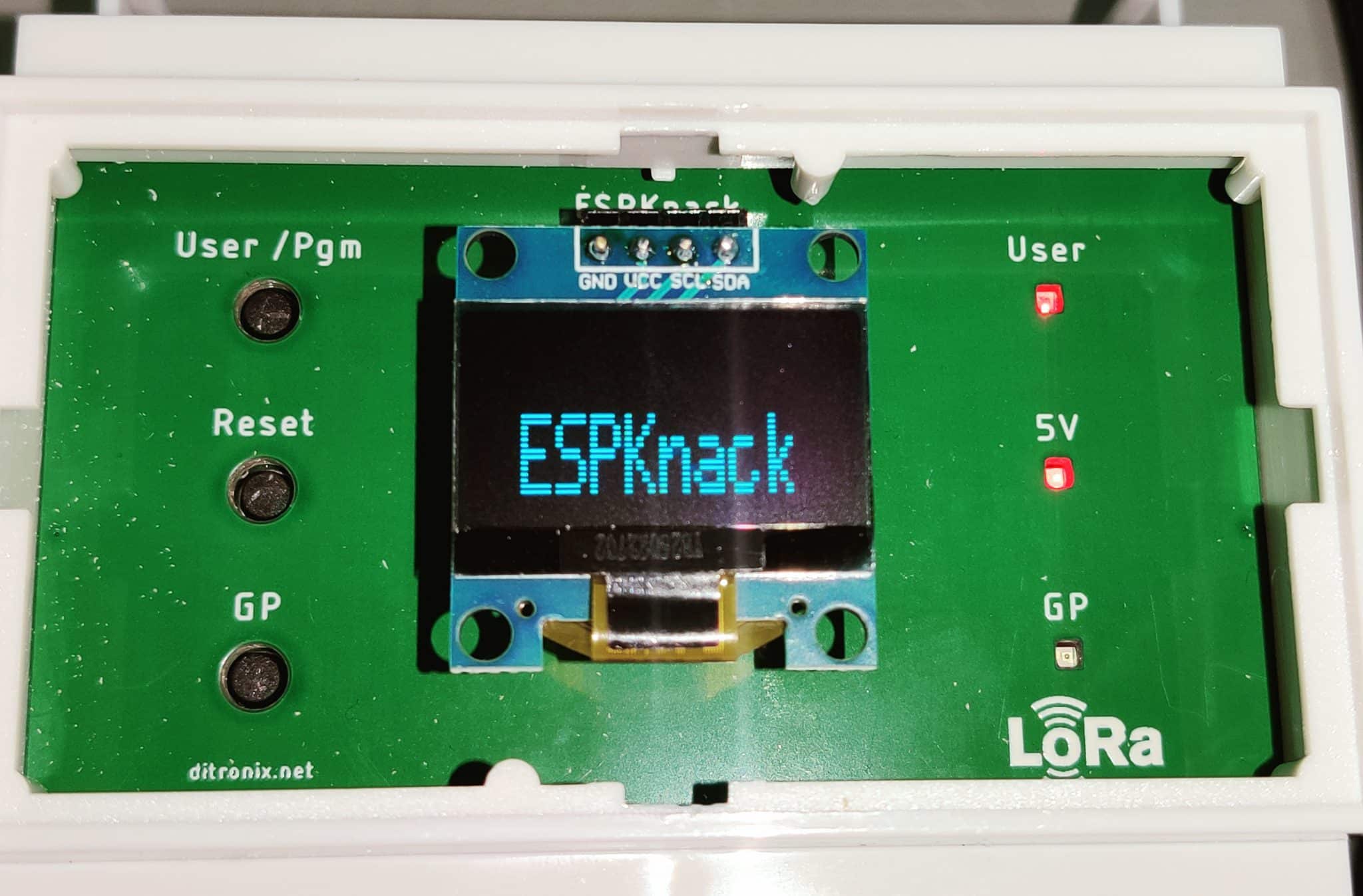 ESPKnack DIN with Display]